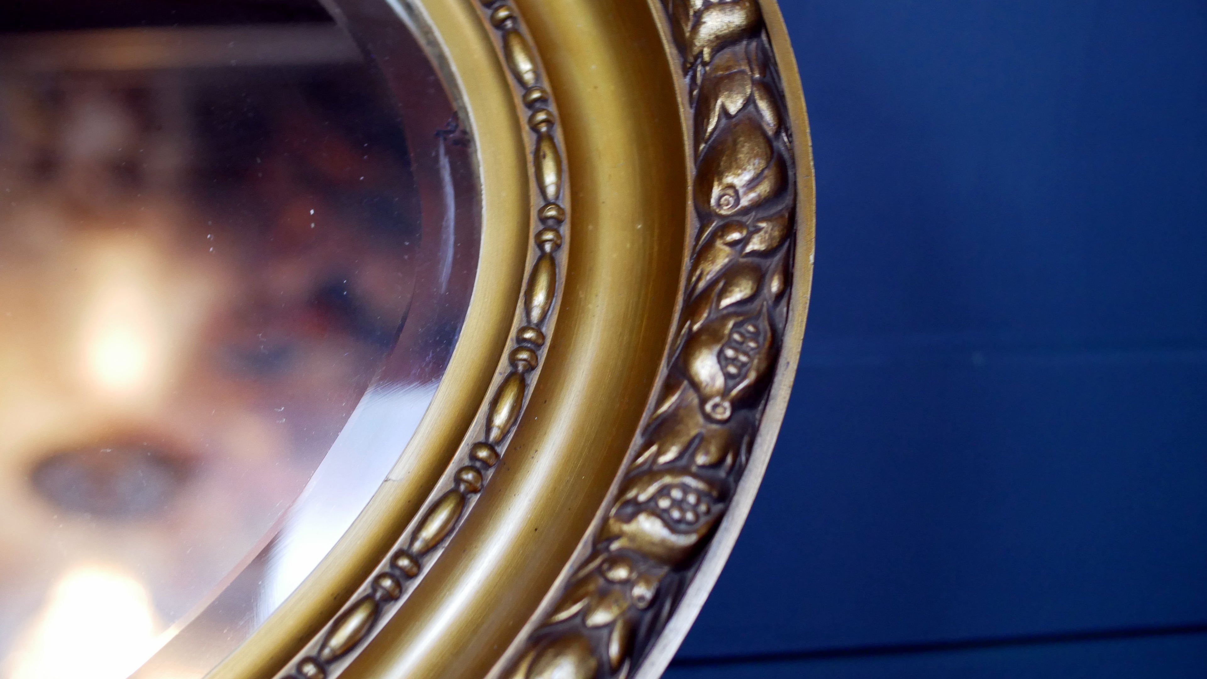 Victorian Gold Painted Oval Mirror