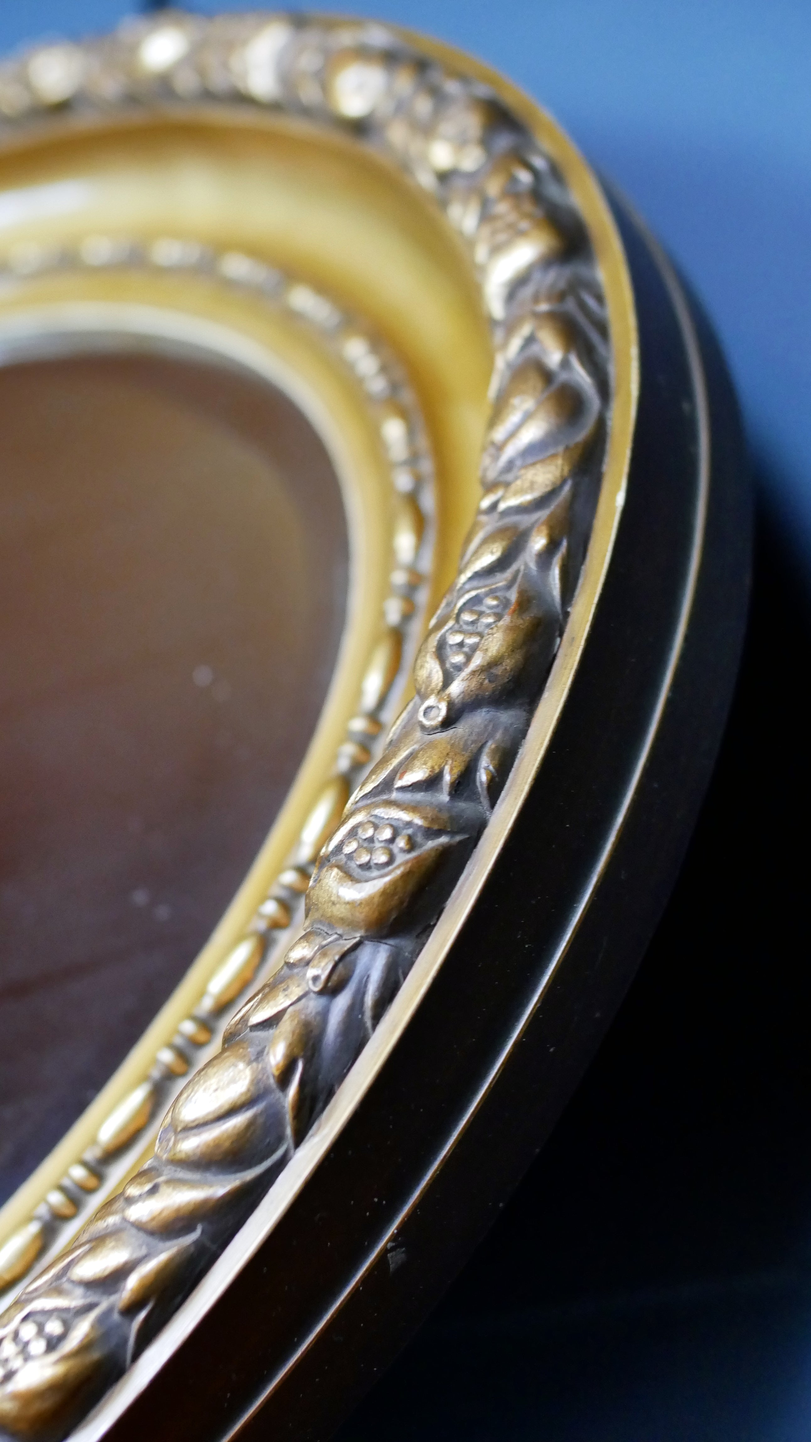 Victorian Gold Painted Oval Mirror