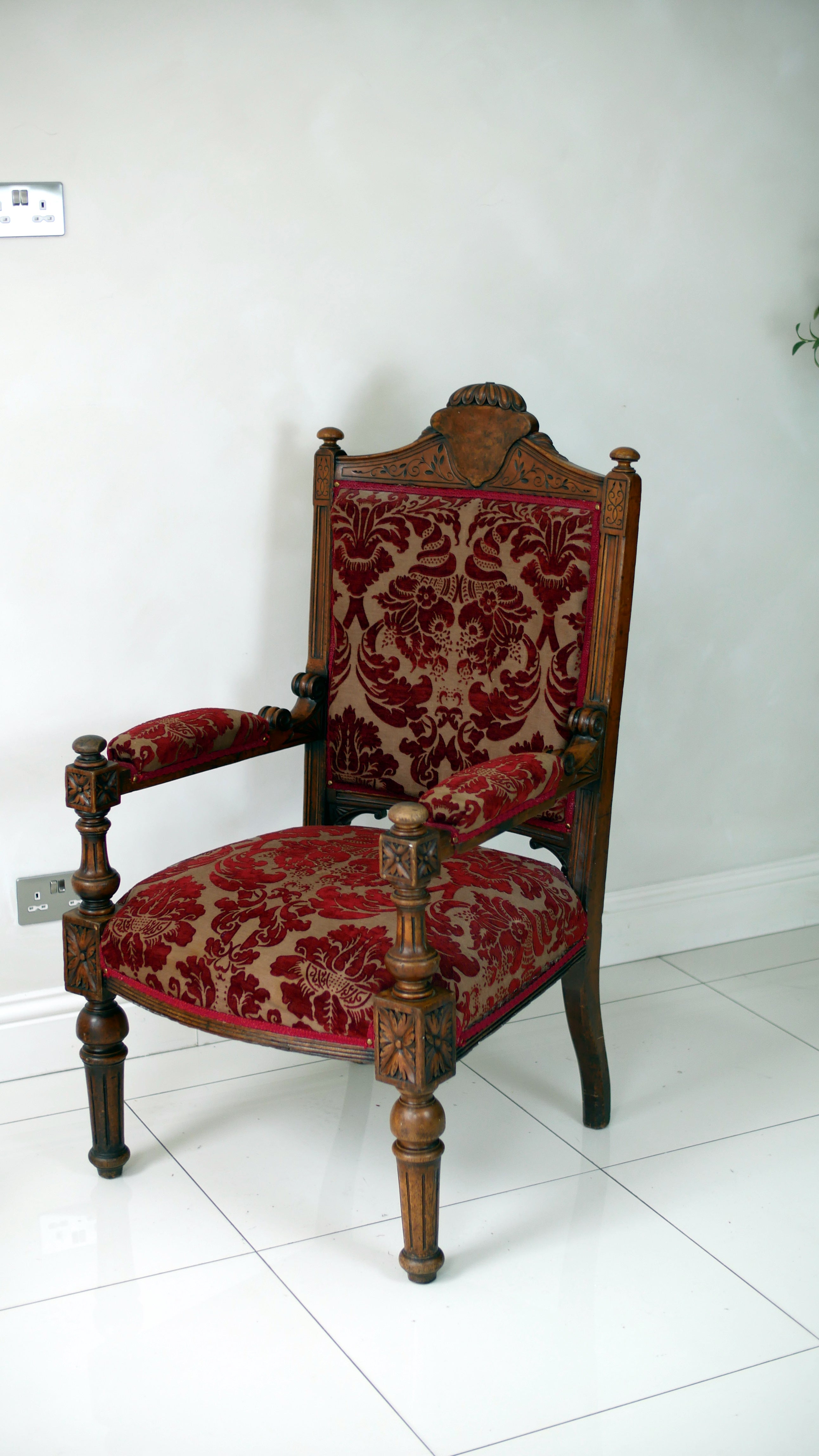 Victorian Carved Oak Throne Chair