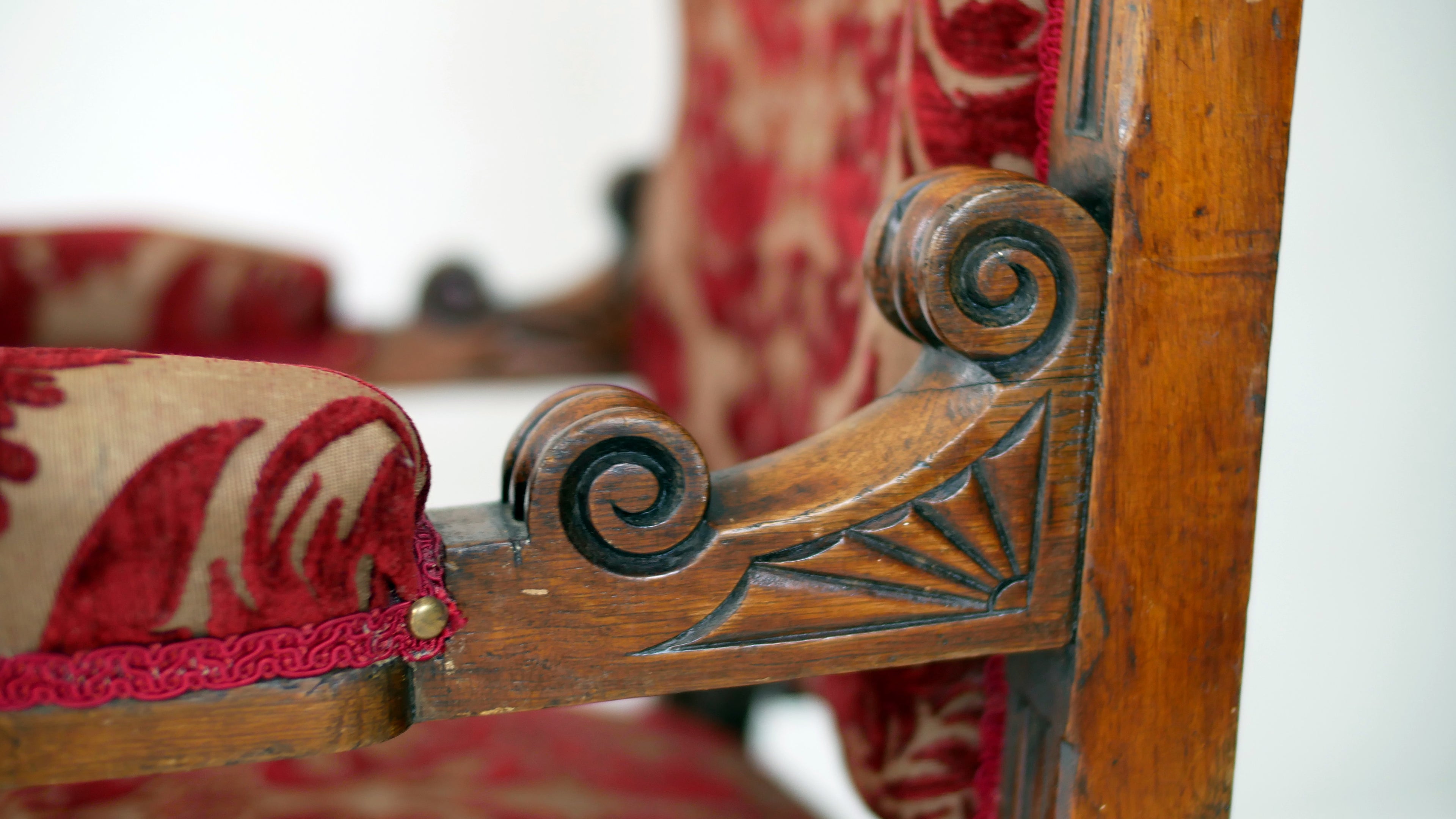 Victorian Carved Oak Throne Chair