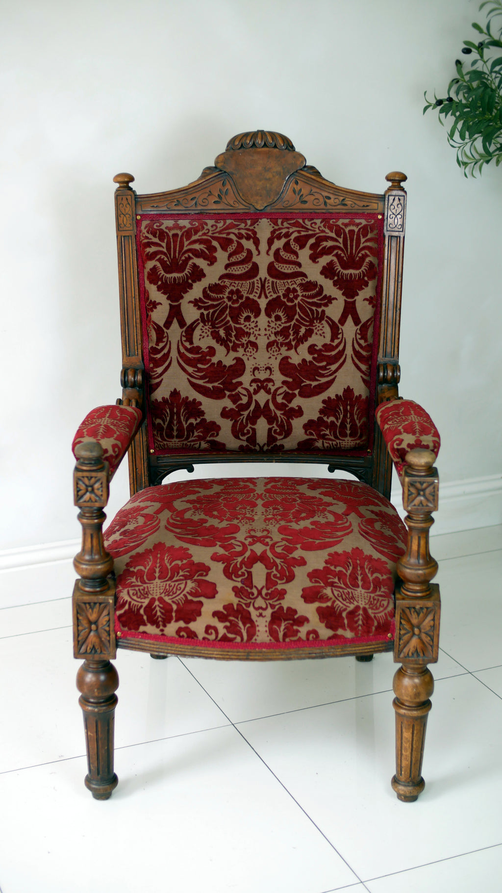 Victorian Carved Oak Throne Chair