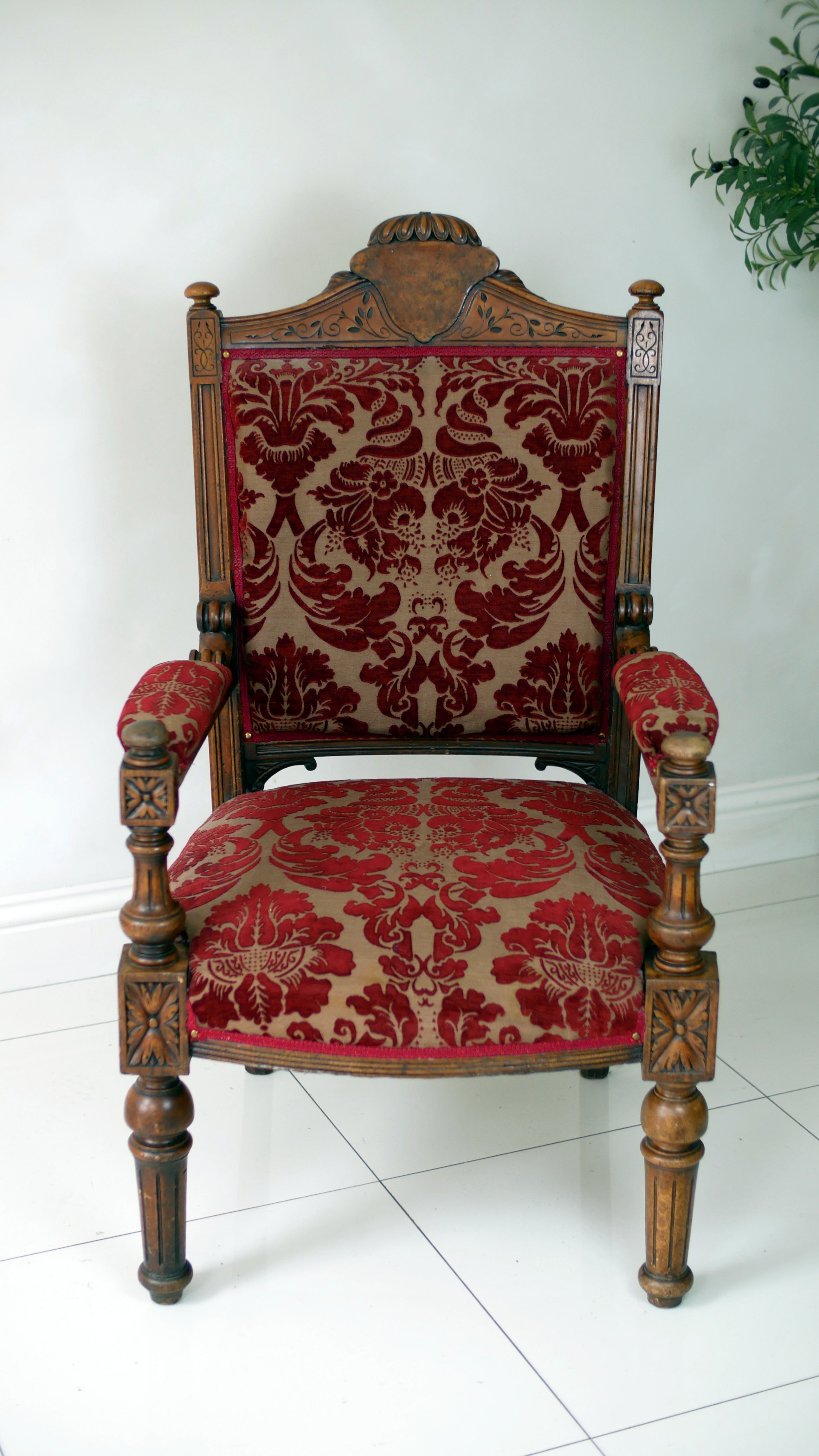 Victorian Carved Oak Throne Chair