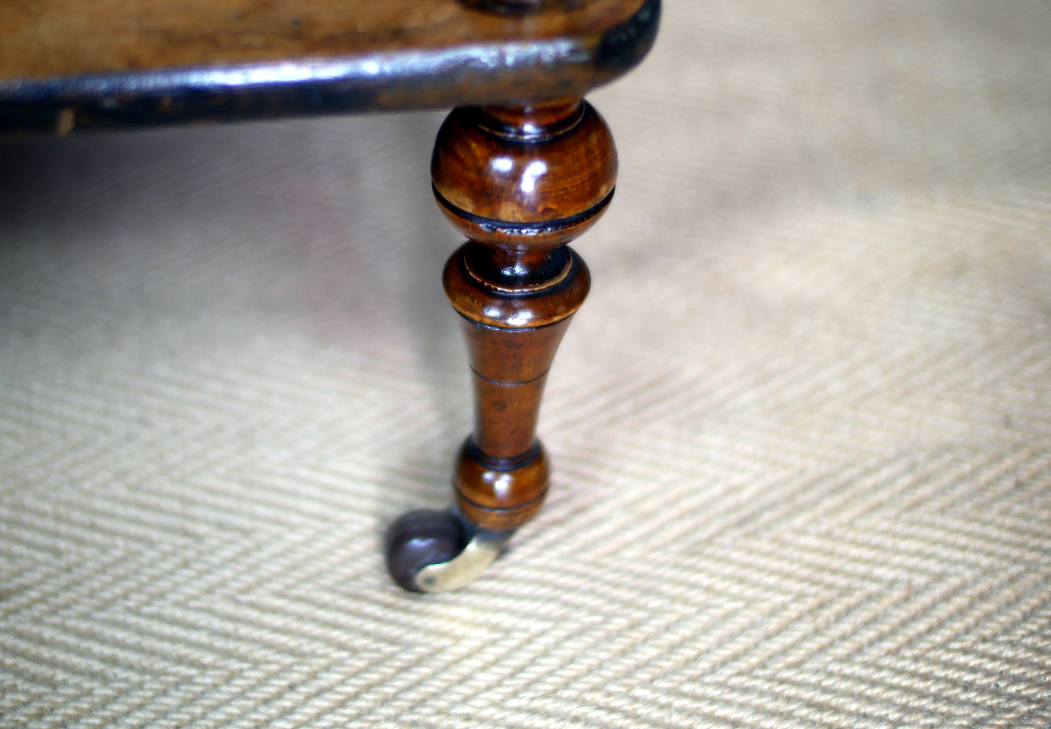 Victorian Inlaid Burr Walnut Whatnot