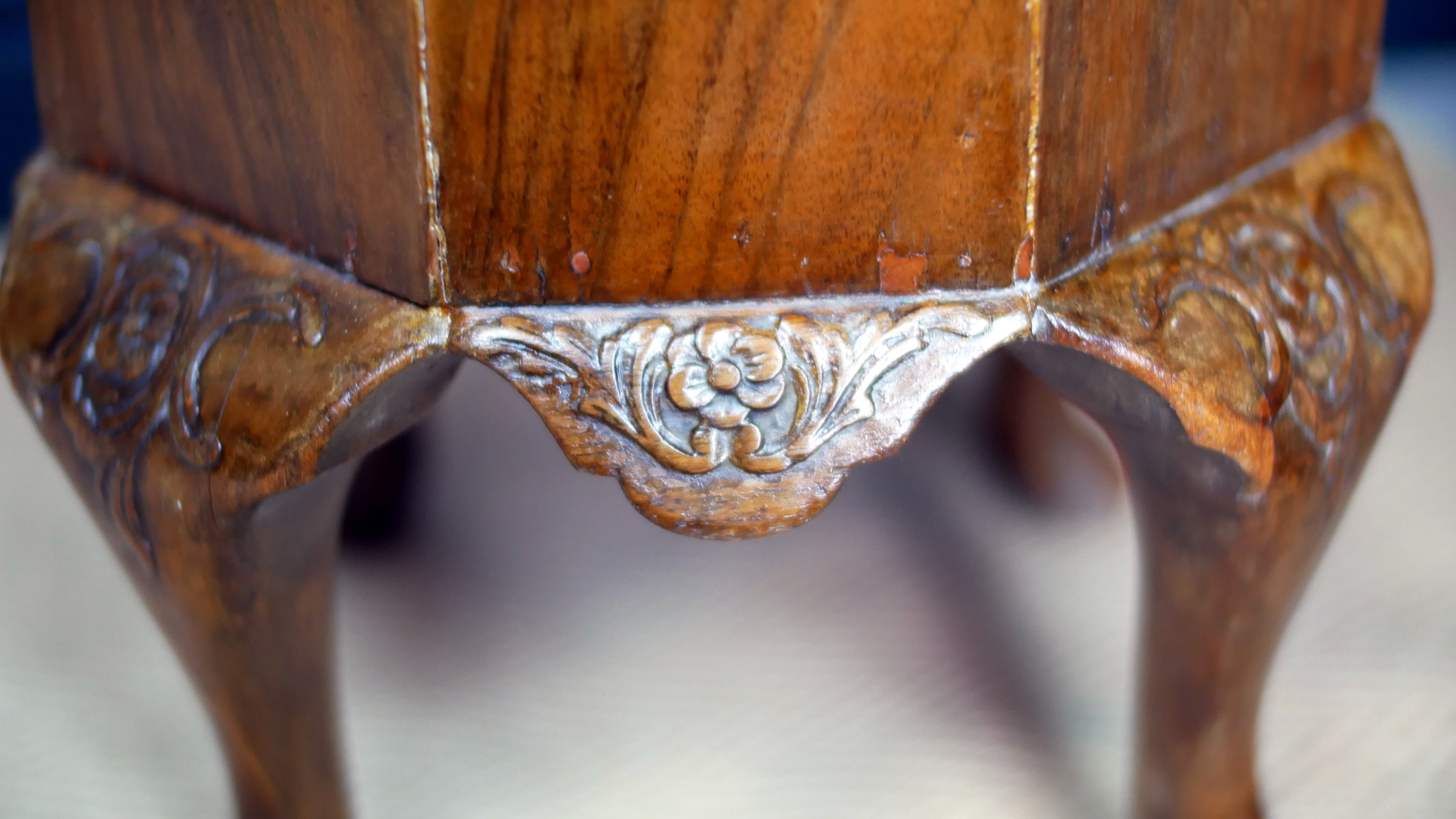 Edwardian Mahogany Octagonal Jardinière