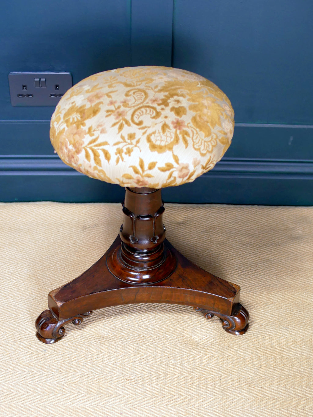 Willaim IV Piano Vanity Stool